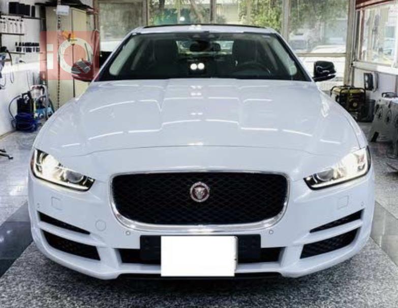 جاگوار XE